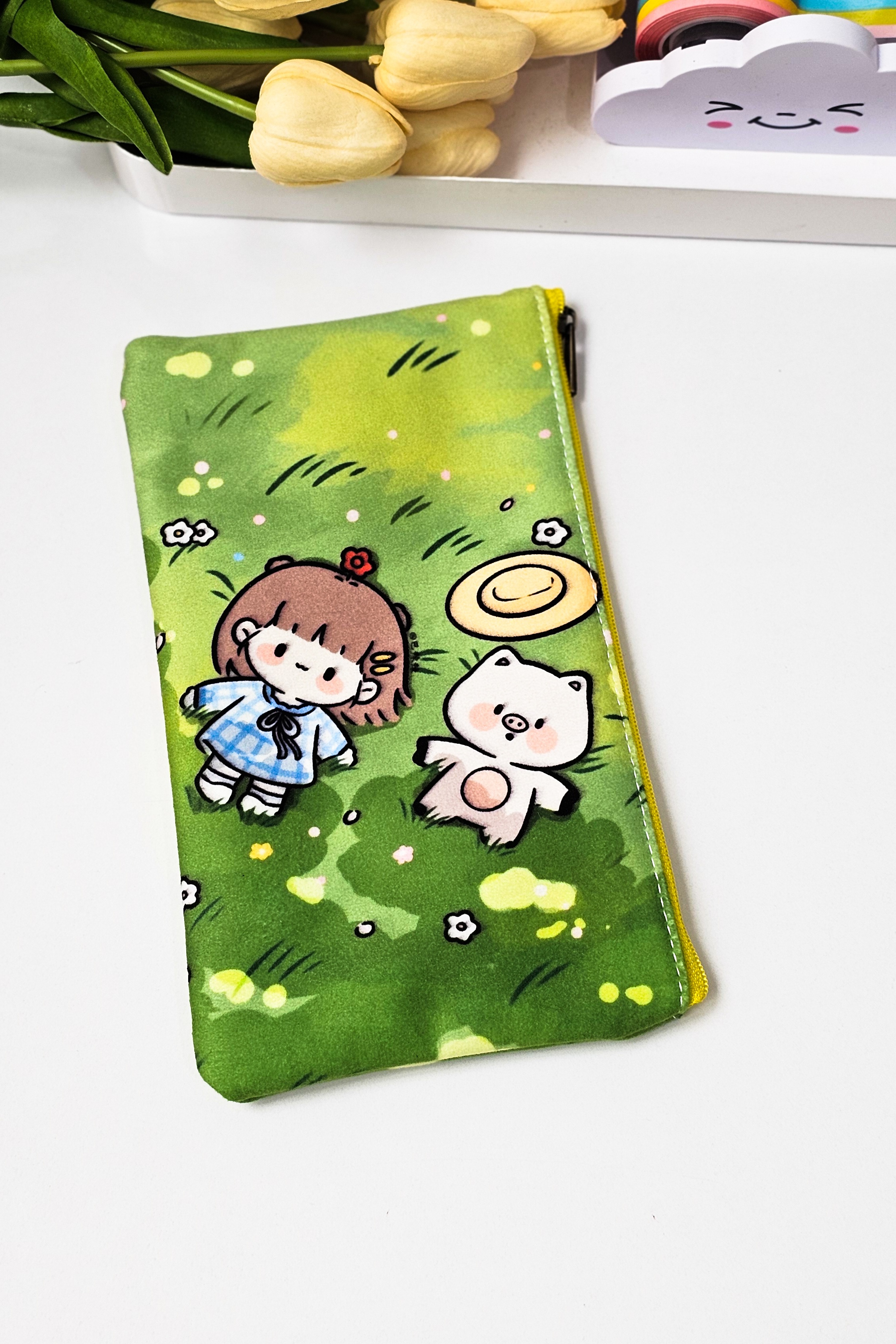 جامدادی مخملی تخت طرح های فانتزی دختر در چمن