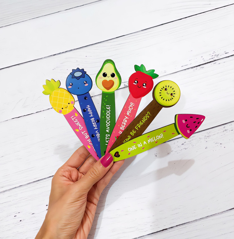 بوکمارک چوبی میوه ای