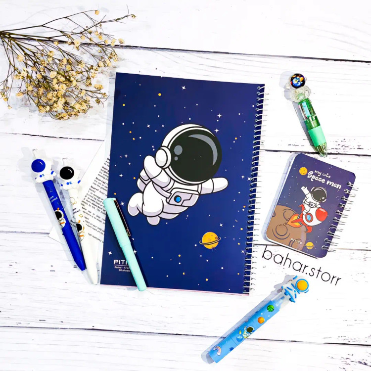 دفتر جلد مقوایی برند پیتیکو ۸۰ برگ فضانورد