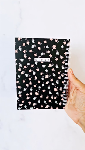 دفترچه جلد مقوایی گل گلی برند کیفت ۸۰ برگ مشکی