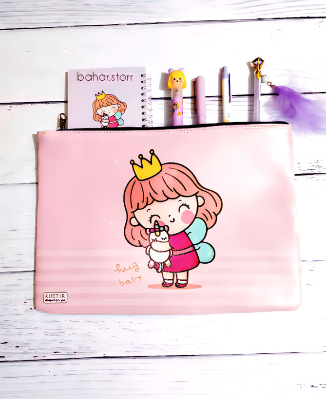 کاور چرمی سایز a4 برند کیفت طرح دختر صورتی