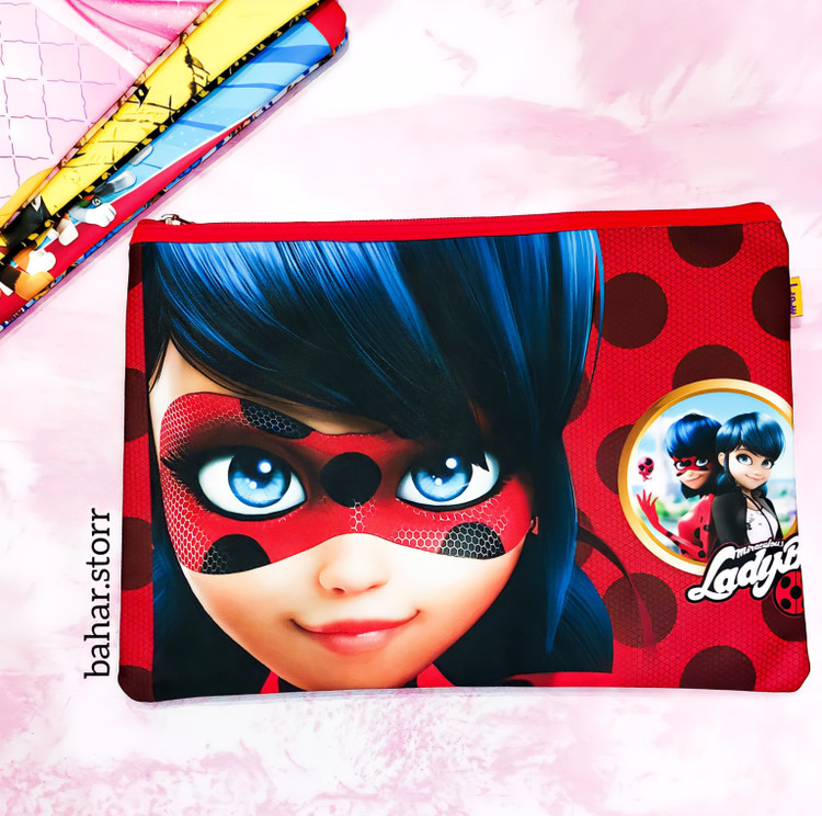 کاور فانتزی پارچه ای برند سویل a4 طرح دختر کفشدوزکی