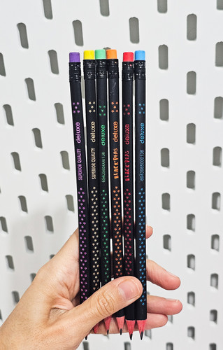 مداد مشکی پاکندار بدنه مثلثی