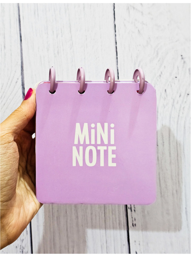 دفترچه دکمه ای یاسی